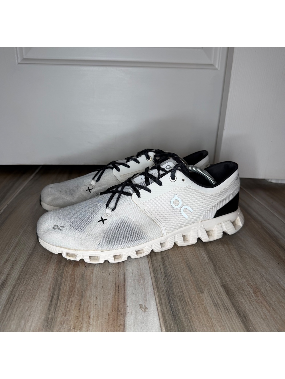 ON CLOUD X Running Shoes Sneakers White/Black Men’s Sz 11